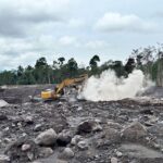 Aktivitas penambangan pasir di Lumajang dihentikan sementara. Foto: Tim Penanggulangan Bencana