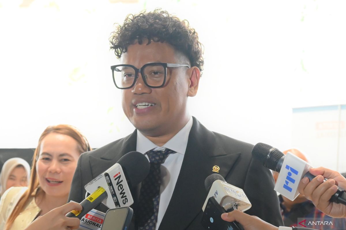 Uya Kuya Anggota DPR Aktif