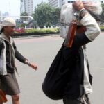 Warga Badui diimbau untuk sementara tidak berjualan madu ke Jakarta.