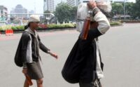 Warga Badui diimbau untuk sementara tidak berjualan madu ke Jakarta.