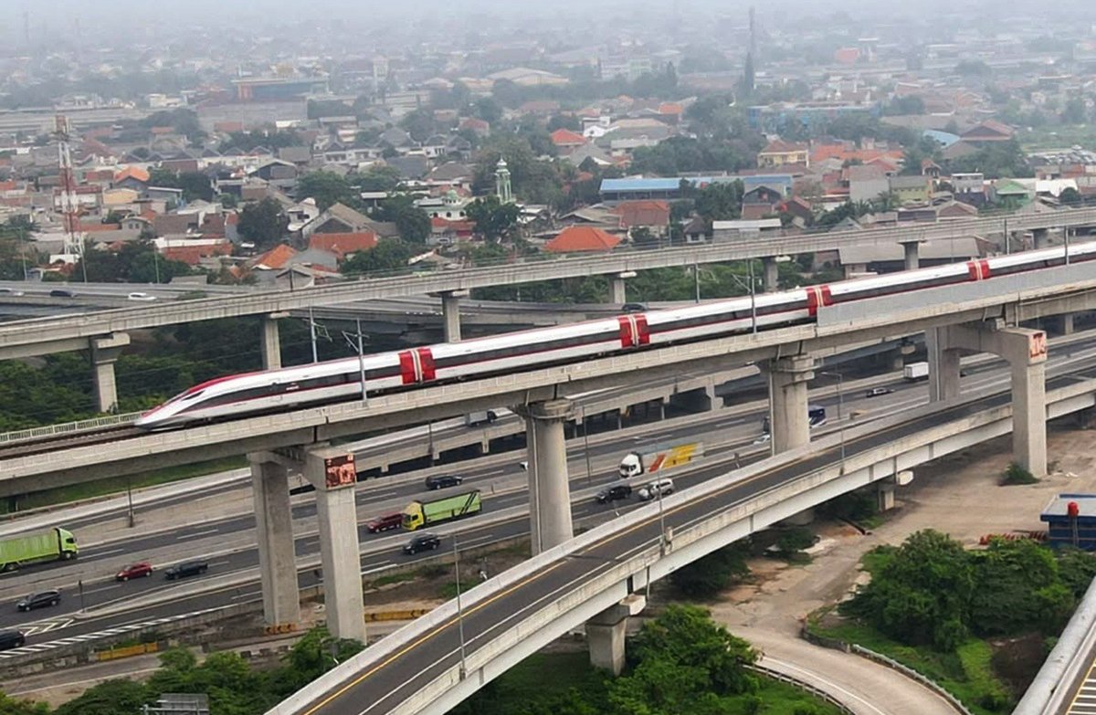 KPK akan tetap selidiki dugaan korupsi di proyek kereta cepat Whoosh.