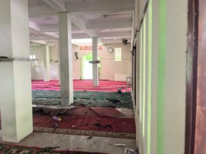 Penampakan bagian dalam Masjid SMAN 72 Jakarta