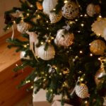 Dekorasi Pohon Natal Minimalis,