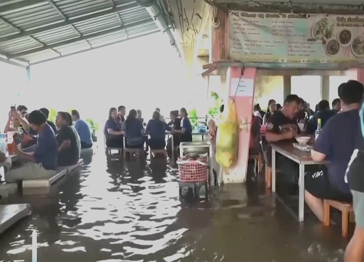 Restoran Thailand banjir