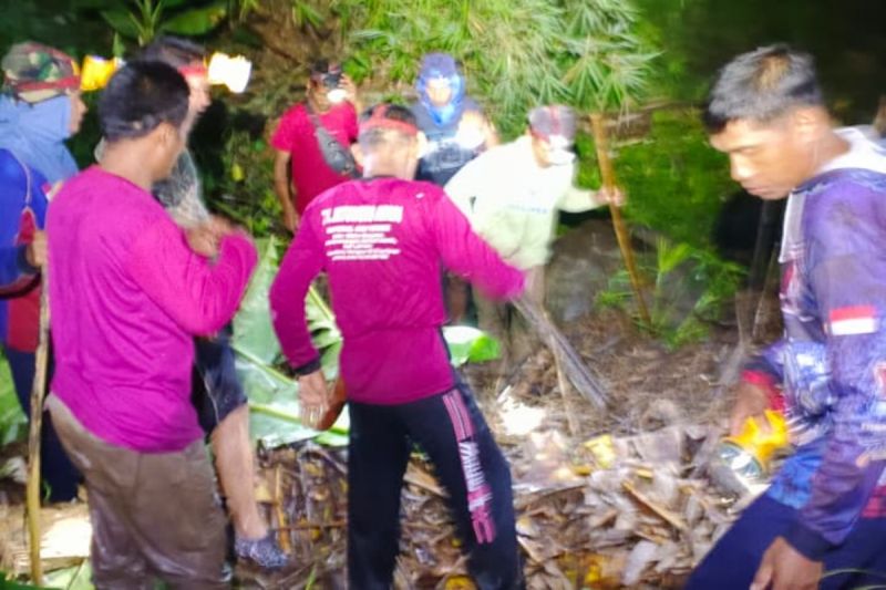 Mahasiswa UIN Semarang hanyut