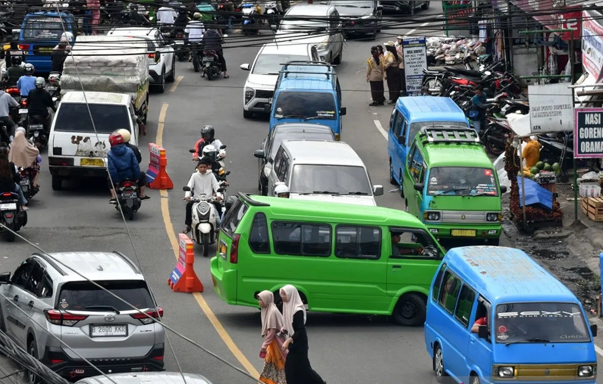Angkot jalur Cipanas-Puncak libur 4 hari selama Nataru.