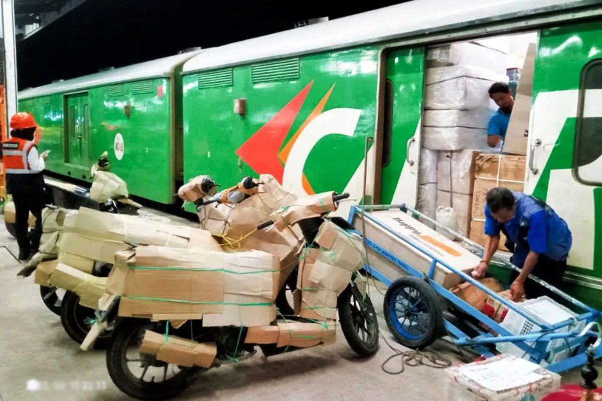 Kemenhub sediakan program Angkutan Motor Gratis (Motis) dengan kereta api.