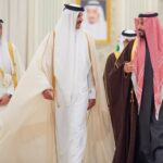 Putra Mahkota Arab Saudi Mohammed bin Salman dan Sheikh Tamim bin Hamad al-Thani dari Qatar.
