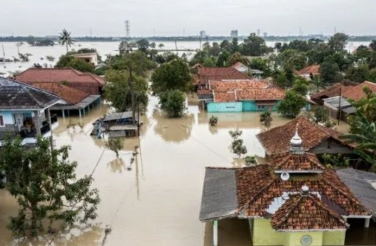 Banjir rendam ratusan rumah di Kawarang.