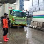 Warga Jakarta diminta waspada datangnya banjir rob. Foto: Berita Jakarta