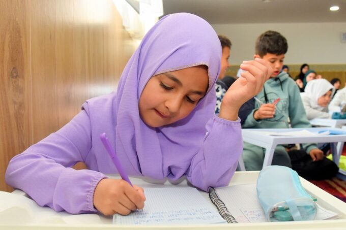 Austria terapkan larangan jilbab bagi murid di bawah 14 tahun. Foto: SOPA