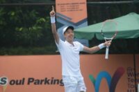Atlet tenis Justin Barki sumbangkan bonus SEA Games untuk korban bencana di Sumut.
