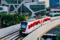 LRT Jakarta akan beroperasi hingga dini hari pada malam pergantian tahun.