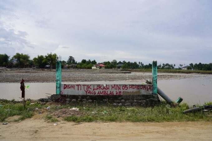 Lokasi bangunan MIN 5 Pidie Jaya yang hanyut diterjang banjir bandang.
