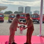 Pemprov DKI menghibahkan 14 kendaraan damkar.