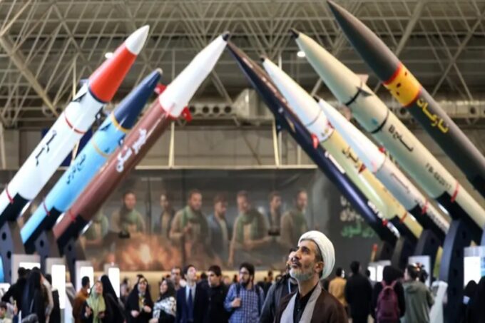 Iran terus memperluas program rudal.