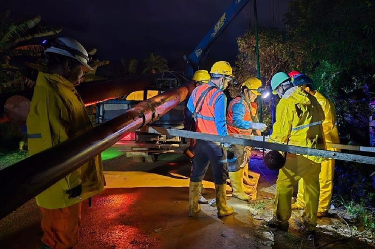 PLN berhasil pulihkan kelistrikan di wilayah bencana Sumut.