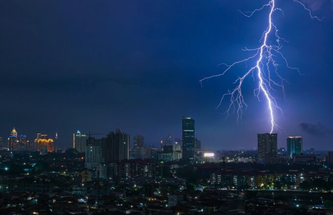 Prakiraan cuaca Jakarta 7 Desember 2025