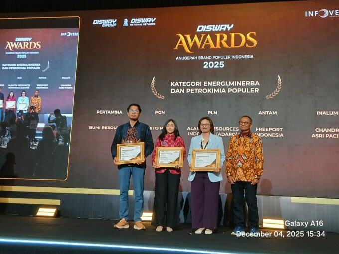 PT Antam meraih Disway Awards 2025