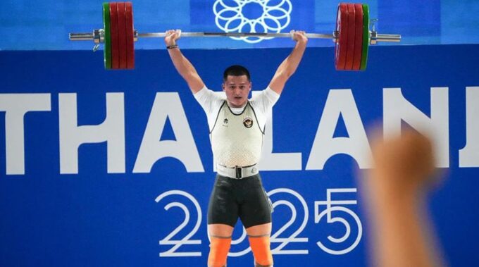 Rizki Juniansyah Sabet Emas dan Dua Rekor Dunia di SEA Games