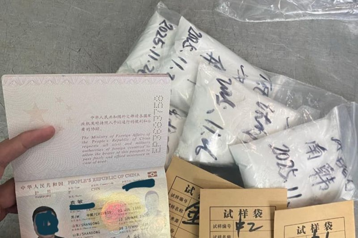 Satgas Bandara IWIP Tangkap WNA Bawa Serbuk Nikel Ilegal