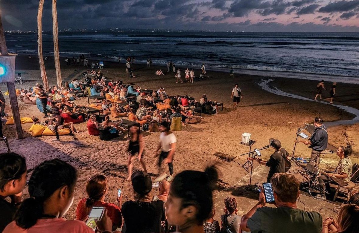 Kunjungan wisman ke Bali tetap tinggi.