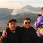 Wisatawan nusantara ramai mengunjungi Gunung Bromo di libur akhir tahun.