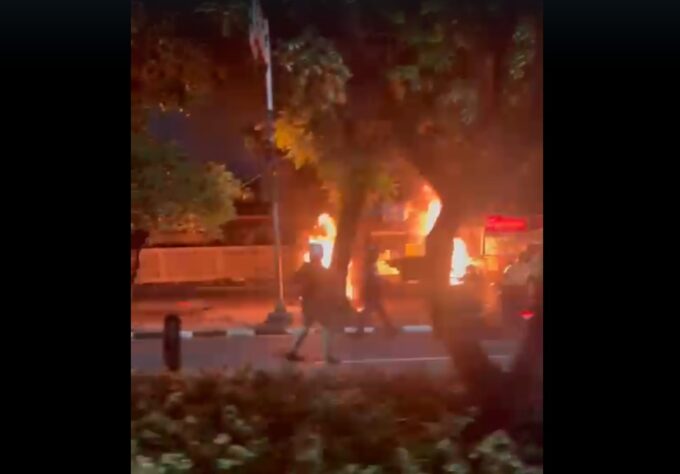 Kerusuhan dan pembakaran di Kalibata