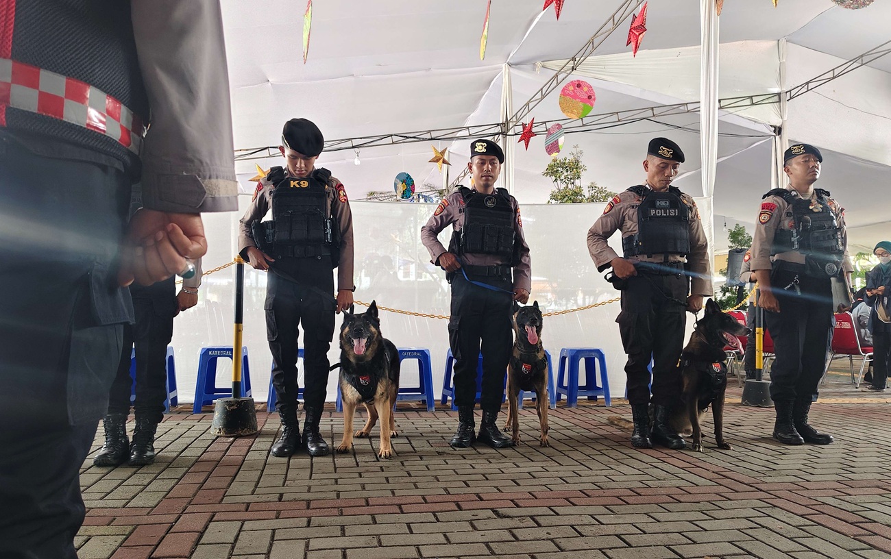 Tim K9 dan Tim Jibom Polda Metro Jaya