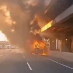 Bus yang mengangkut peziarah asal Lampung terbakar di Tol Jakarta-Cikampek