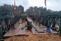 TNI AD bangun 17 jembatan bailey di Sumatra.