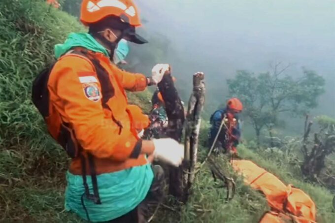 Evakuasi Pesawat ATR 42-500 Selesai