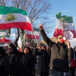 Potret aksi demonstrasi di Iran yang sempat beredar di media sosial sebelum adanya pembatasan akses internet.