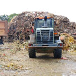 Tumpukan sampah di Pasar Kramat Jati terus dibersihkan.