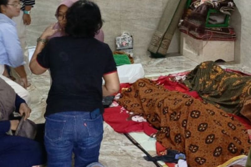 Korban tewas tesengat listrik saat banjir di wilayah Cilincing, Jakarta Utara