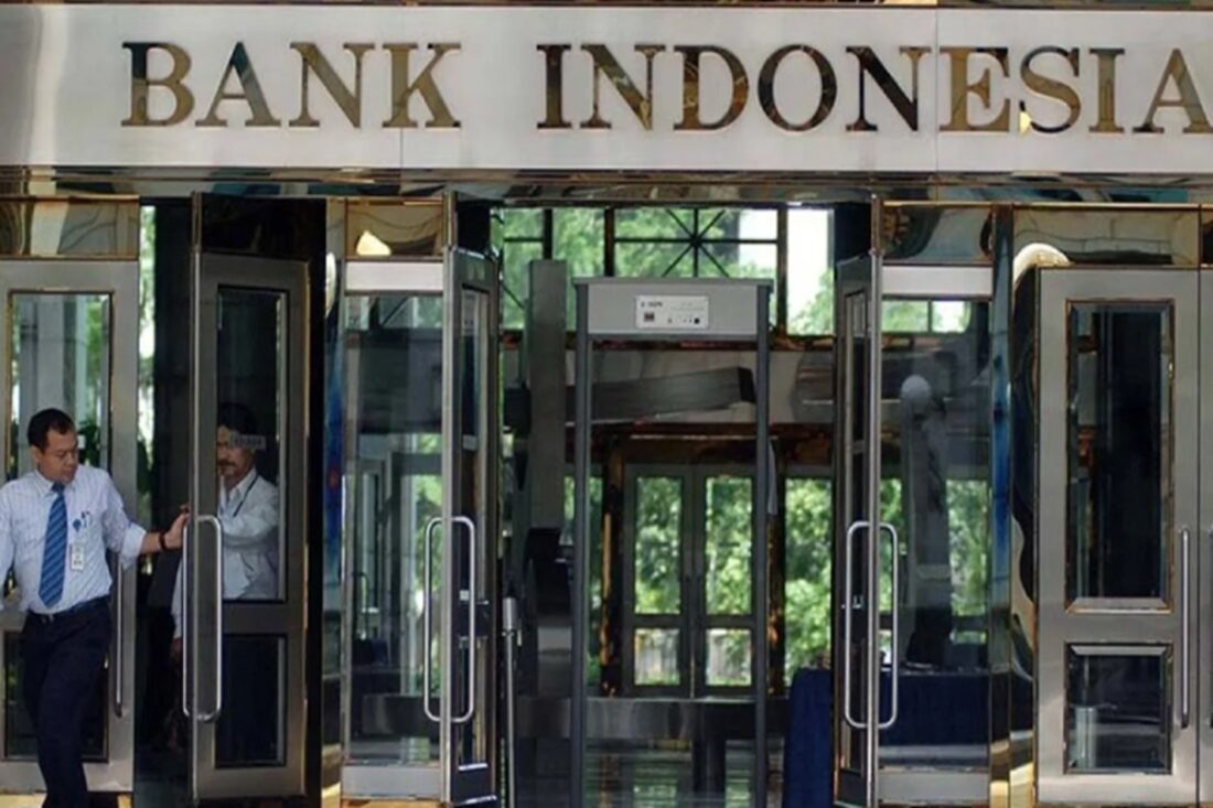 Bank Indonesia diperkirakan tahan suku bunga di 4,75% hingga akhir 2026 demi stabilitas Rupiah.