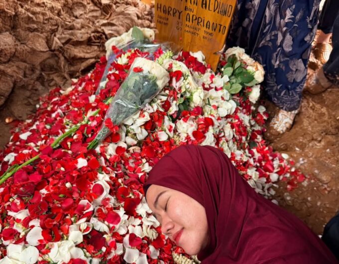 Yura Yunita mimpi haji Vidi Aldiano