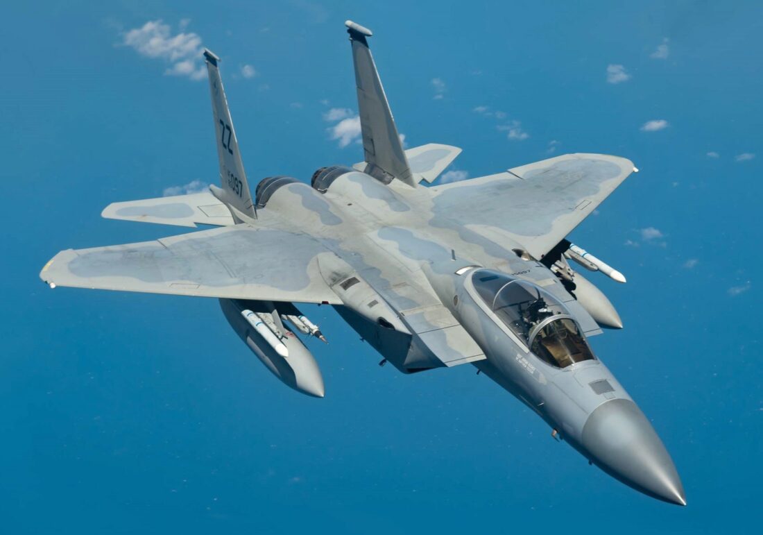 Sukses besar! Kopilot F-15E AS yang jatuh di Iran berhasil dievakuasi ke Kuwait berkat misi rahasia CIA yang mengecoh pasukan Garda Revolusi.