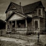 Rumah Angker Bogor Paling Mencekam, Berani Uji Nyali di Lokasi yang Bikin Bulu Kuduk Merinding Ini?