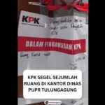 KPK Segel Dinas PUPR Pasca OTT Bupati Tulungagung Gatut Sunu, Belasan Orang Digiring ke Jakarta!