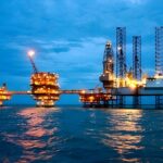 Harga minyak Brent melesat 4,7% dekati USD100! Pasar ragukan perdamaian AS-Iran saat Selat Hormuz masih terblokade.