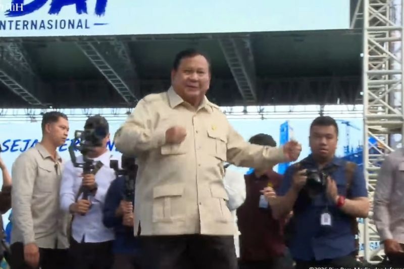 Prabowo minta potongan aplikator di bawah 10% dan pendapatan driver ojol minimal 92% di May Day 2026.