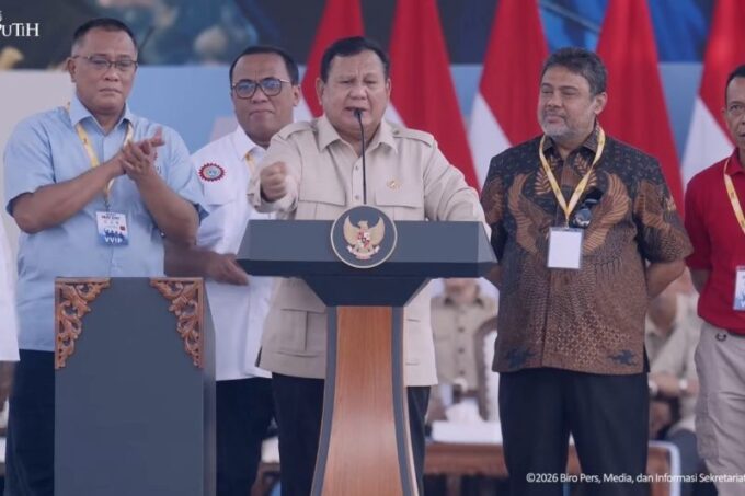 Prabowo janji daycare, rumah buruh, hingga KUR 5% di May Day 2026. Fokus tingkatkan kesejahteraan pekerja Indonesia.