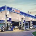 Harga BBM naik tajam Mei 2026. Solar Vivo tembus Rp30.890 per liter, sementara Pertamina juga lakukan penyesuaian harga.