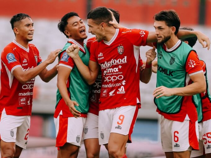 Dewa United vs Bali United
