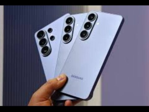 Samsung dikabarkan mungkin memakai panel layar dari BOE untuk ponsel pintar unggulannya tahun depan yaitu seri Galaxy S27.
