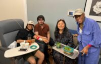 Pemakaman James F. Sundah sedang berlangsung di New York. Upacara itu berlangsung dua jam, berarti selesai pukul 06.00 pagi ini.