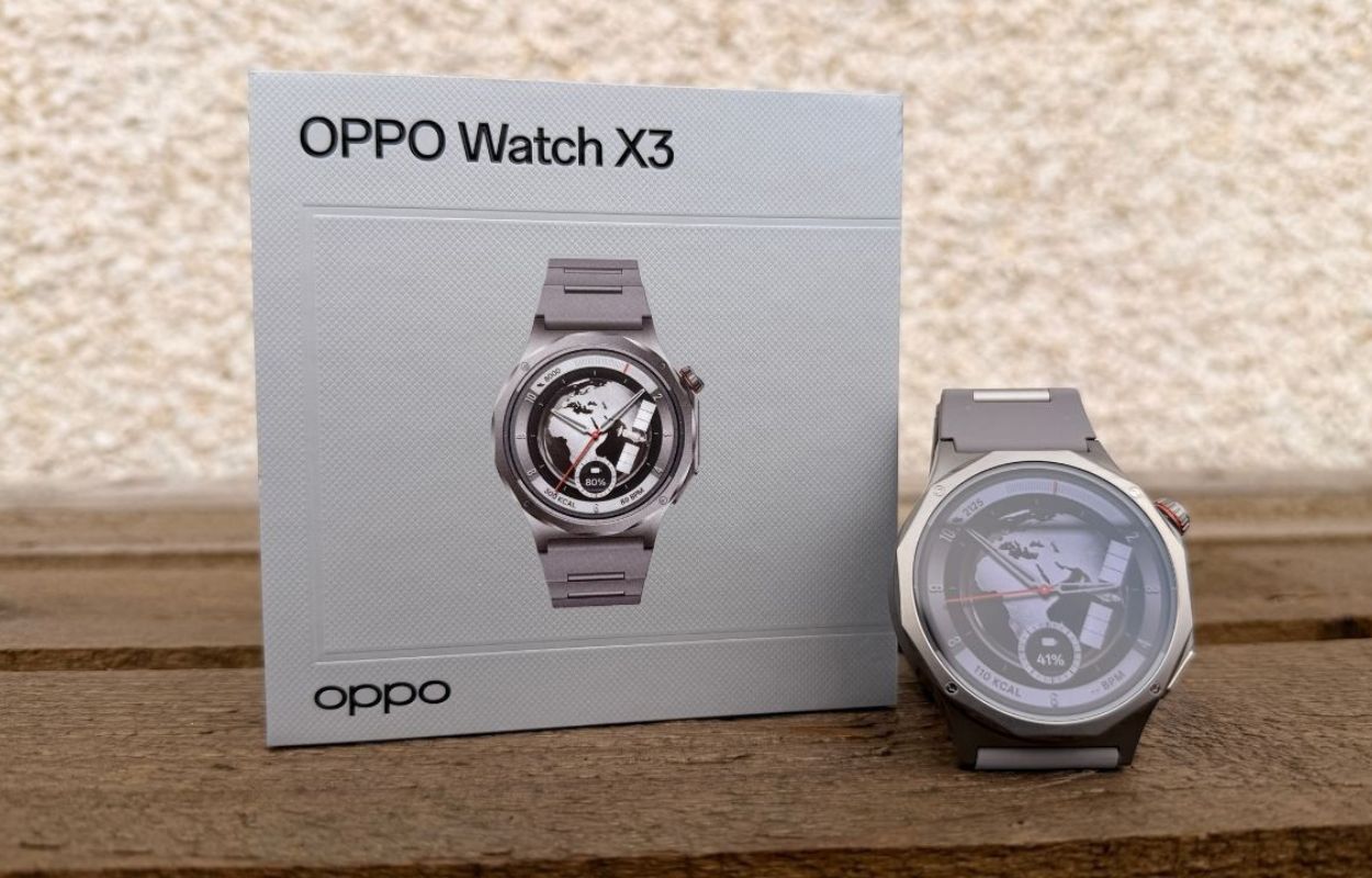 OPPO Watch X3 mengusung lightweight titanium design yang memberikan tampilan premium sekaligus nyaman untuk digunakan sehari-hari.