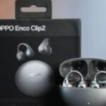 Beda dari sebelumnya, OPPO Enco Clip2 akan hadir dengan desain open ear stylish bisa digunakan sebagai bagian dari Fashion item sehari-hari.