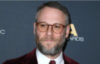 Seth Rogen menolak secara tegas terhadap pemanfaatan kecerdasan buatan atau AI dalam proses kreatif penulisan naskah di industri perfilman.